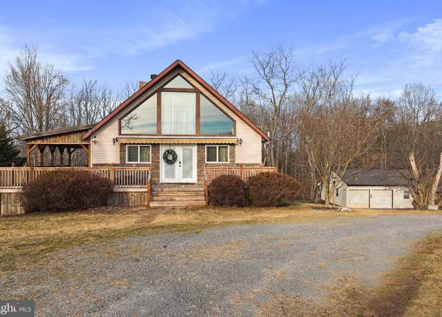 Property at 55 Peach Orchard Ln, Berkeley Springs, WV 25411, 3 beds, 2.5 baths