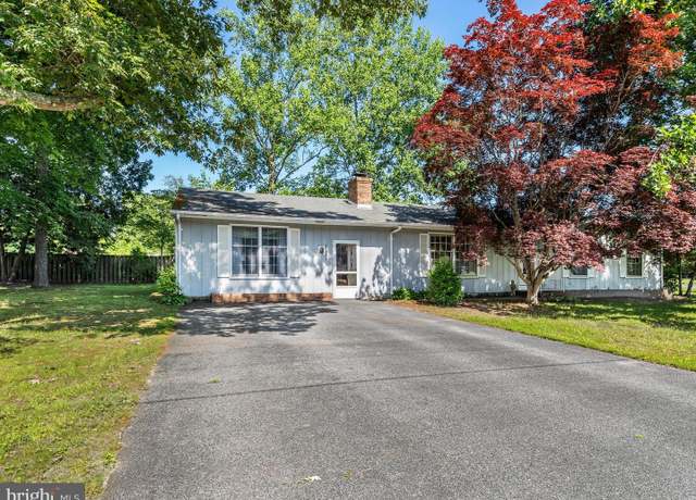 Property at 21884 Hickory Dr, Georgetown, DE 19947, 3 beds, 2.5 baths