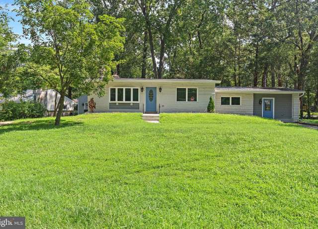 Property at 301 Green Dr, Pasadena, MD 21122, 3 beds, 1 bath