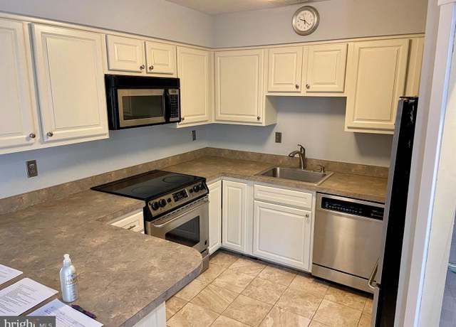 Property at 3803 Ski Lodge Dr #303, Burtonsville, MD 20866, 1 bed, 1 bath