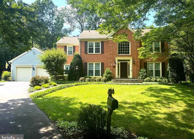 Property at 8504 Silverfield Cir, Gaithersburg, MD 20886, 4 beds, 3.5 baths