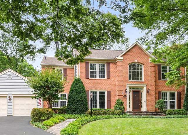 Property at 8504 Silverfield Cir, Gaithersburg, MD 20886, 4 beds, 3.5 baths