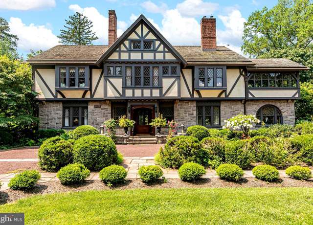 Property at 82 Library Pl, Princeton, NJ 08540, 7 beds, 5.5 baths