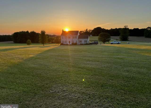 Property at 200 Clouser Rd, Hanover, PA 17331, 3 beds, 2.5 baths