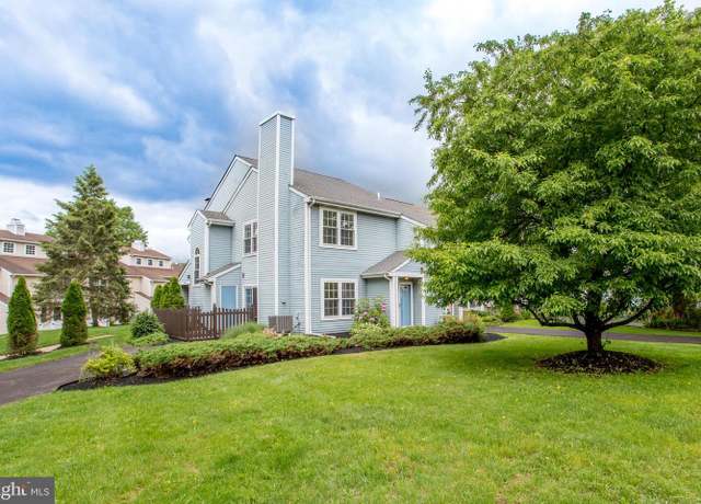 Property at 144 Carousel Cir, Doylestown, PA 18901, 2 beds, 1.5 baths