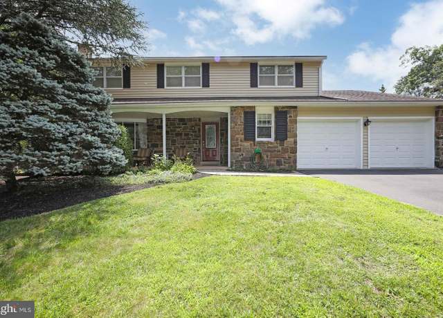Property at 875 Sycamore Dr, Southampton, PA 18966, 4 beds, 2.5 baths
