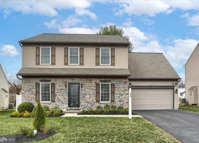 Property at 49 Hamlet Cir, Mechanicsburg, PA 17050, 4 beds, 2.5 baths