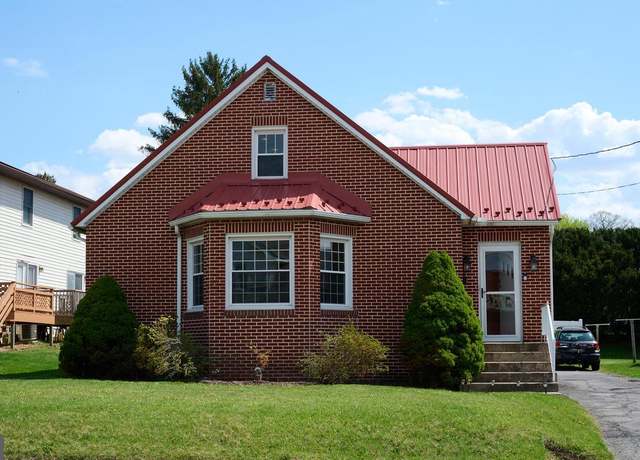Property at 702 E Bishop St, Bellefonte, PA 16823, 3 beds, 1 bath