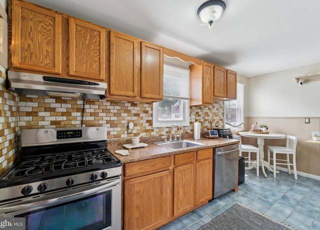 Property at 235 Morris Ave, Brookhaven, PA 19015, 4 beds, 1 bath