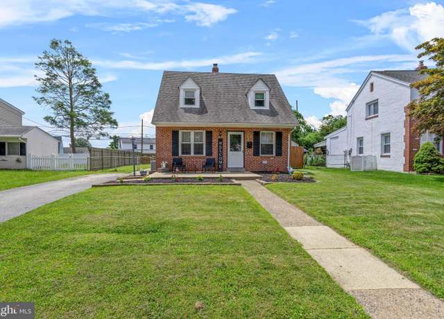 Property at 829 Springhill Rd, Secane, PA 19018, 2 beds, 1.5 baths