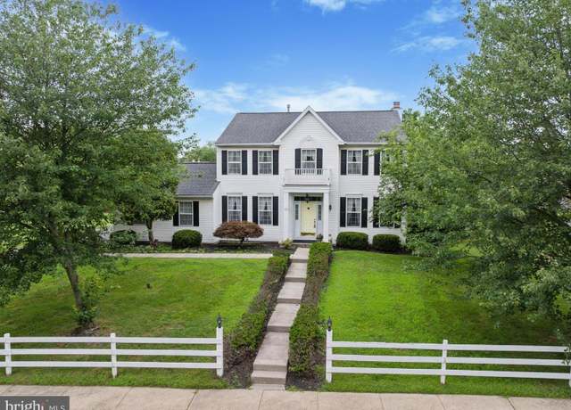 Property at 19 Cardinal Ln, Collegeville, PA 19426, 4 beds, 2.5 baths