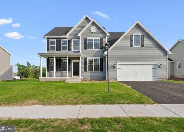 Property at 69 Bright Ln #7, Hanover, PA 17331, 4 beds, 2.5 baths