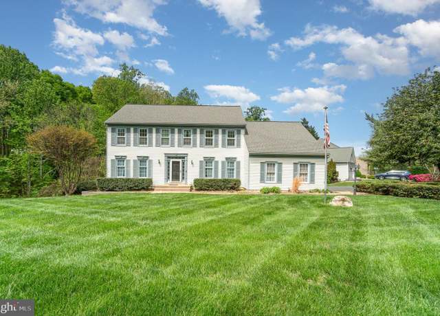 Property at 13440 Christopher Pl, Woodbridge, VA 22192, 5 beds, 3 baths