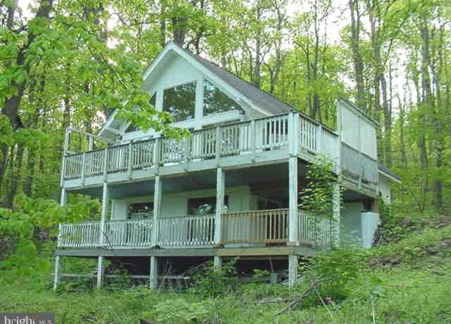 Property at 4607 Blue Mountain Rd, Linden, VA 22642, 2 beds, 2 baths