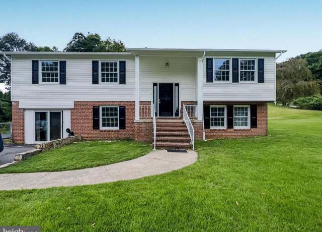 Property at 2618 Jonathan Rd, Ellicott City, MD 21042, 4 beds, 3 baths