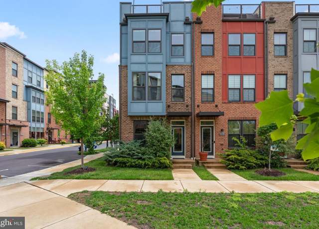 Property at 6101 Enquirer St, Hyattsville, MD 20782, 3 beds, 3.5 baths