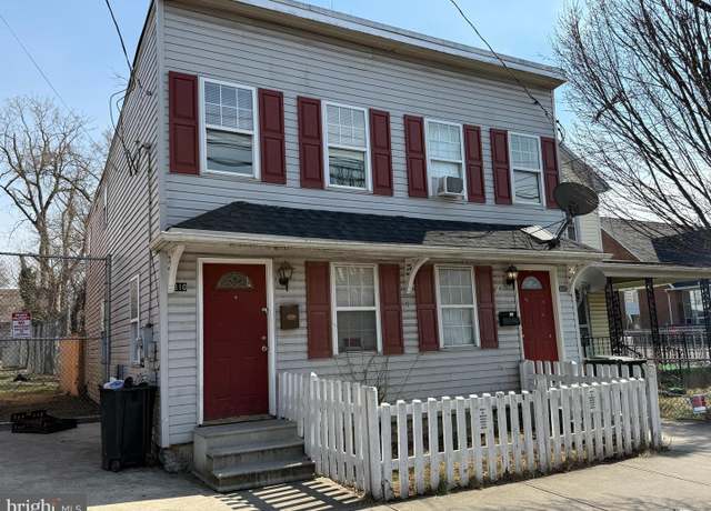 Property at 308 Jonathan St, Hagerstown, MD 21740, 4 beds