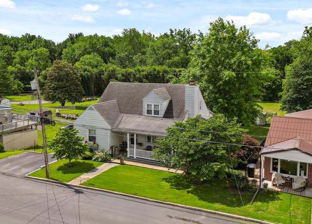 Property at 21 Green St, Funkstown, MD 21734, 4 beds, 3 baths