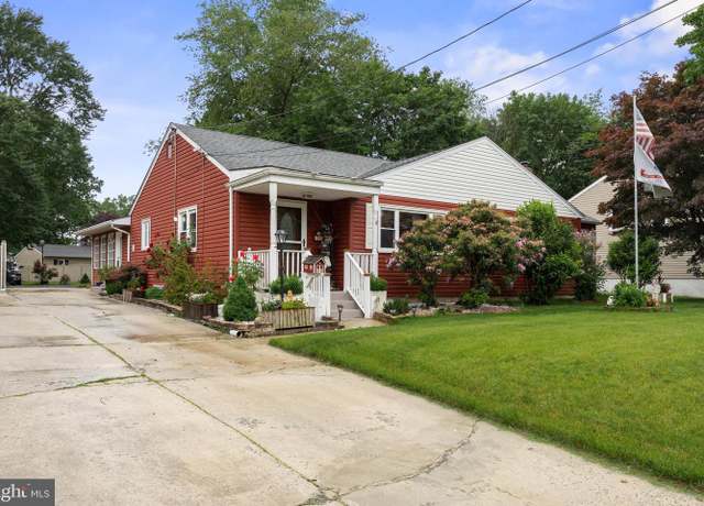 Property at 944 Woodlane Rd, Mount Holly, NJ 08060, 4 beds, 1.5 baths