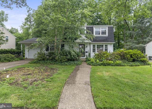 Property at 218 Walt Whitman Blvd, Cherry Hill, NJ 08003, 3 beds, 2.5 baths