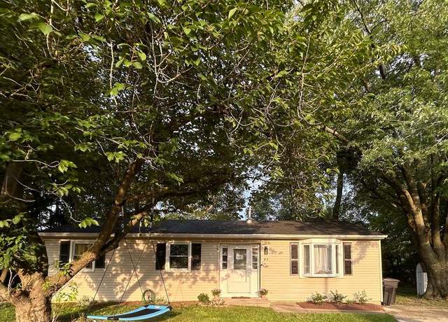 Property at 25 Estates Ct, Pine Hill, NJ 08021, 3 beds, 1 bath