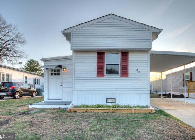 Property at 40 N Dale Ln, Williamstown, NJ 08094, 2 beds, 1 bath