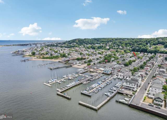 Property at 121 Marina Bay Ct, Highlands, NJ 07732, 3 beds, 3 baths