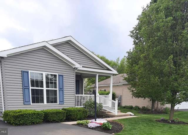 Property at 12 Cormorant Dr, Bechtelsville, PA 19505, 2 beds, 2 baths