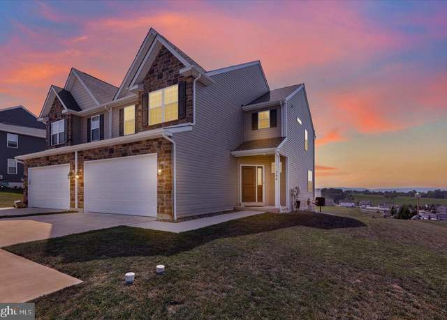 Property at 268 Ida Red Dr, Leesport, PA 19533, 4 beds, 3.5 baths