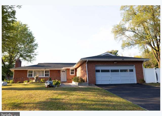 Property at 1504 Pelham Rd, Harrisburg, PA 17110, 4 beds, 2.5 baths