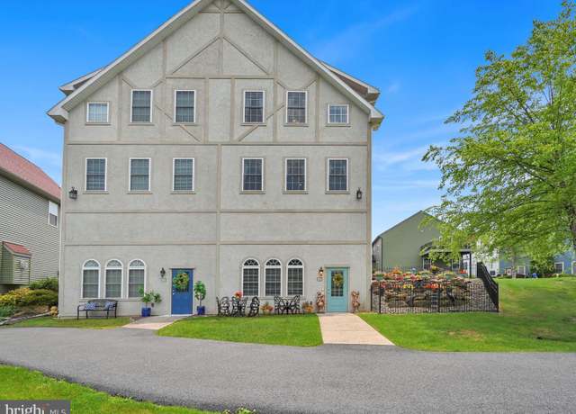 Property at 42 Bissenden Way, Reinholds, PA 17569, 3 beds, 3 baths