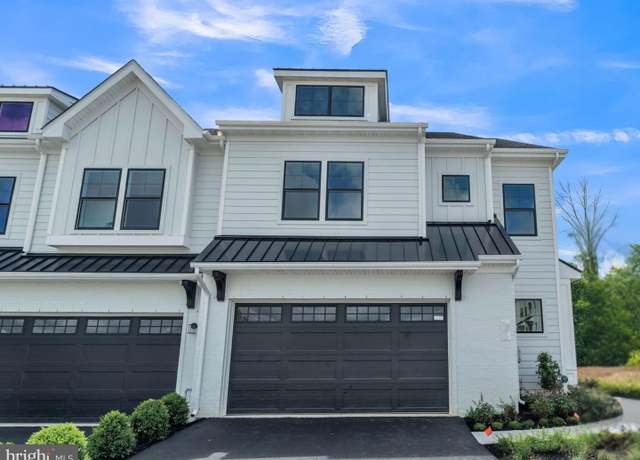 Property at 121 River Trail Cir #11, King Of Prussia, PA 19406, 4 beds, 2.5 baths