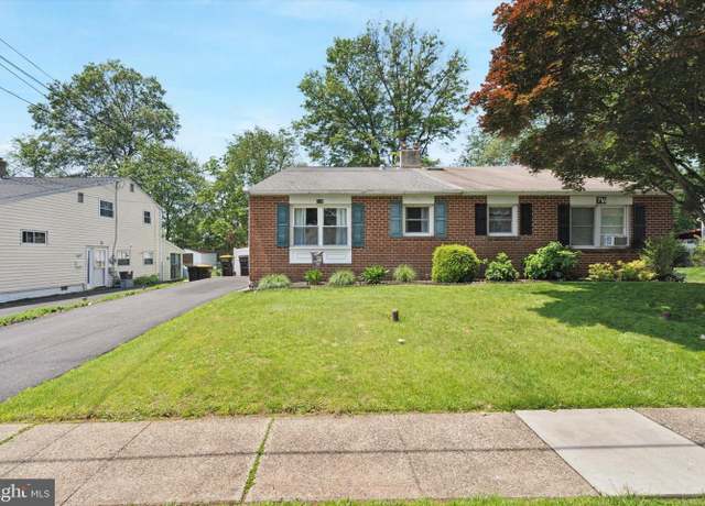 Property at 718 Cherry St, Lansdale, PA 19446, 3 beds, 1.5 baths