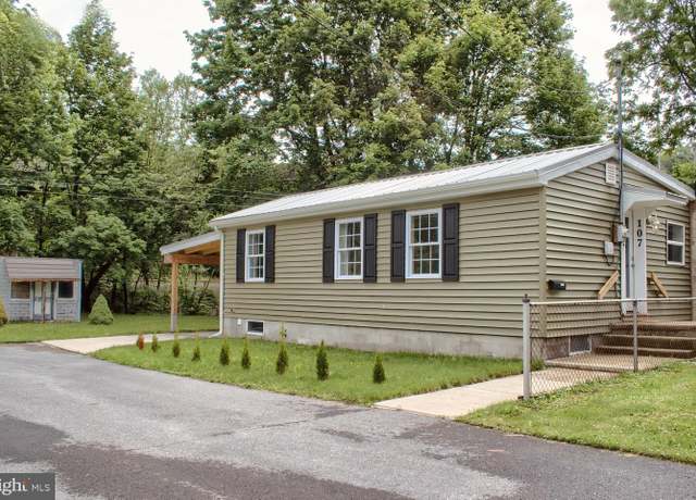Property at 107 17th St, Coal Township, PA 17866, 2 beds, 1 bath