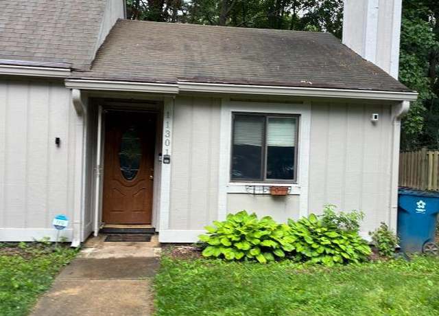 Property at 11301 Gatesborough Ln, Reston, VA 20191, 4 beds, 2 baths