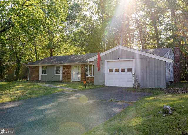 Property at 708 Sherwood Ln, Fredericksburg, VA 22407, 4 beds, 2 baths