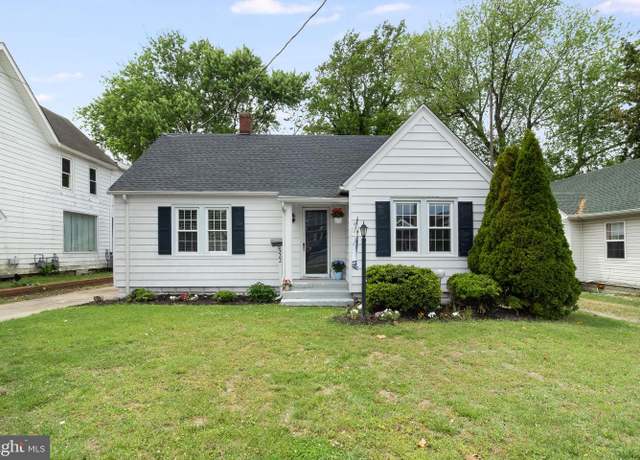 Property at 322 N Shipley St, Seaford, DE 19973, 2 beds, 1 bath