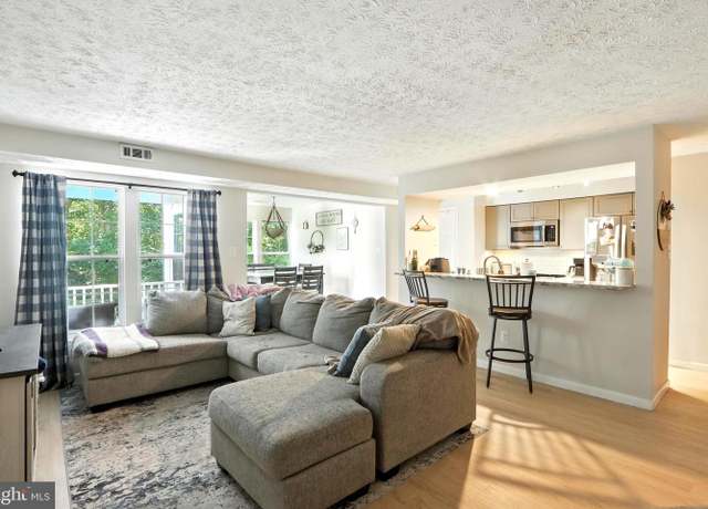 Property at 706 Southern Hills Dr Unit E-5F, Arnold, MD 21012, 2 beds, 1 bath