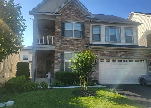 Property at 2511 Sir Michael Pl, Lanham, MD 20706, 5 beds, 4.5 baths