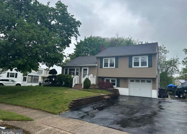 Property at 159 Hickory St, Mount Holly, NJ 08060, 3 beds, 1.5 baths