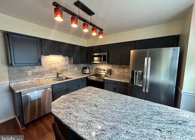 Property at 254 Inverness Cir, Chalfont, PA 18914, 4 beds, 3.5 baths
