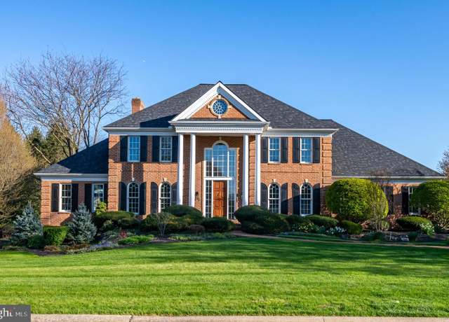 Property at 835 Bent Creek Dr, Lititz, PA 17543, 5 beds, 5 baths