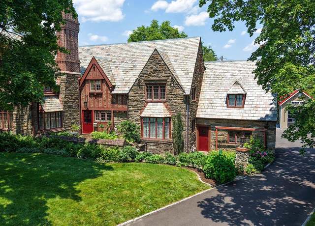 Property at 1227 Gordon Rd, Jenkintown, PA 19046, 5 beds, 3.5 baths