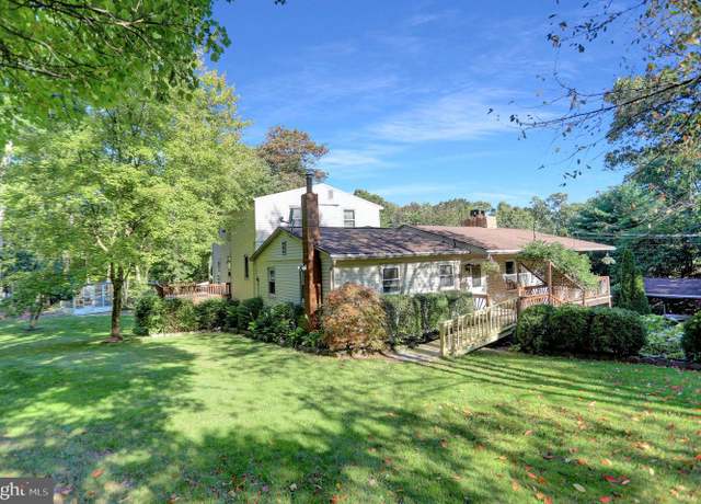 Property at 650 Bucks Church Rd, Newport, PA 17074, 5 beds, 4 baths