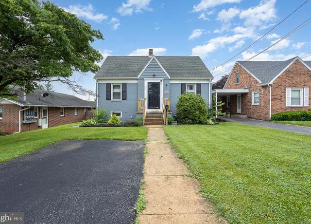 Property at 102 N Williams St, York, PA 17404, 3 beds, 1 bath
