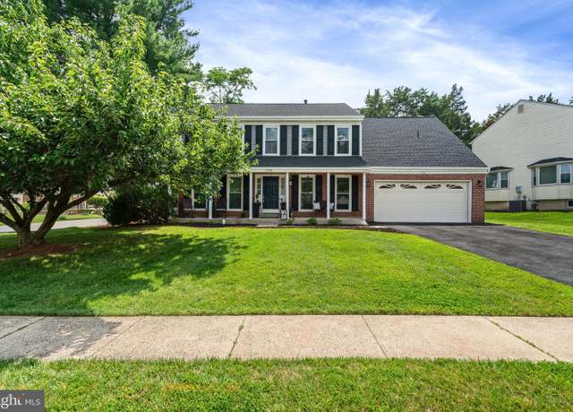Property at 500 Aspen Dr, Herndon, VA 20170, 4 beds, 3.5 baths