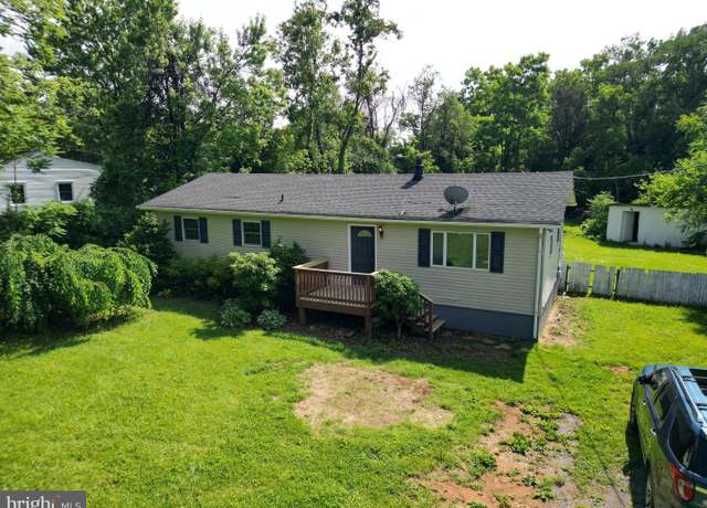 Property at 3515 Howellsville Rd, Front Royal, VA 22630, 3 beds, 2 baths