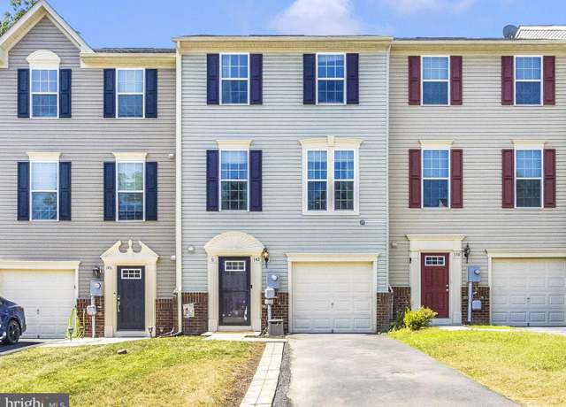 Property at 142 Gauley River Path, Falling Waters, WV 25419, 3 beds, 2.5 baths