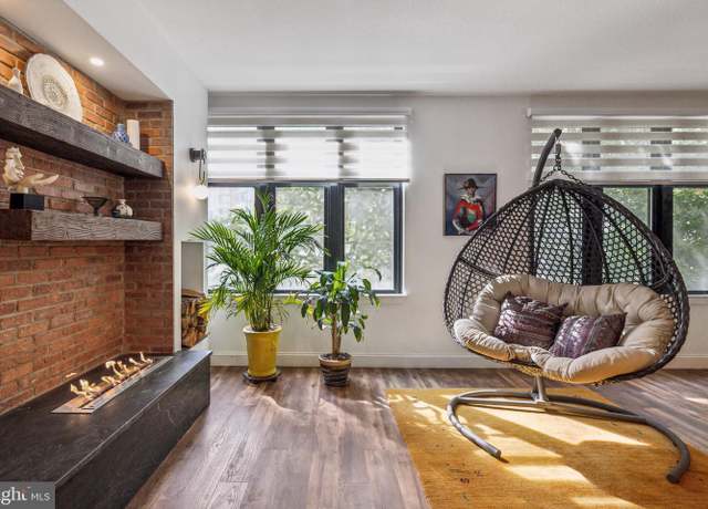 Property at 400 Massachusetts Ave NW #207, Washington, DC 20001, 2 beds, 2.5 baths