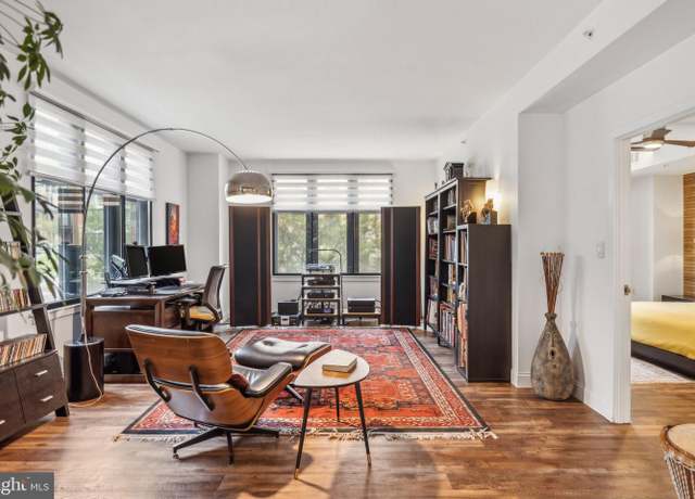 Property at 400 Massachusetts Ave NW #207, Washington, DC 20001, 2 beds, 2.5 baths